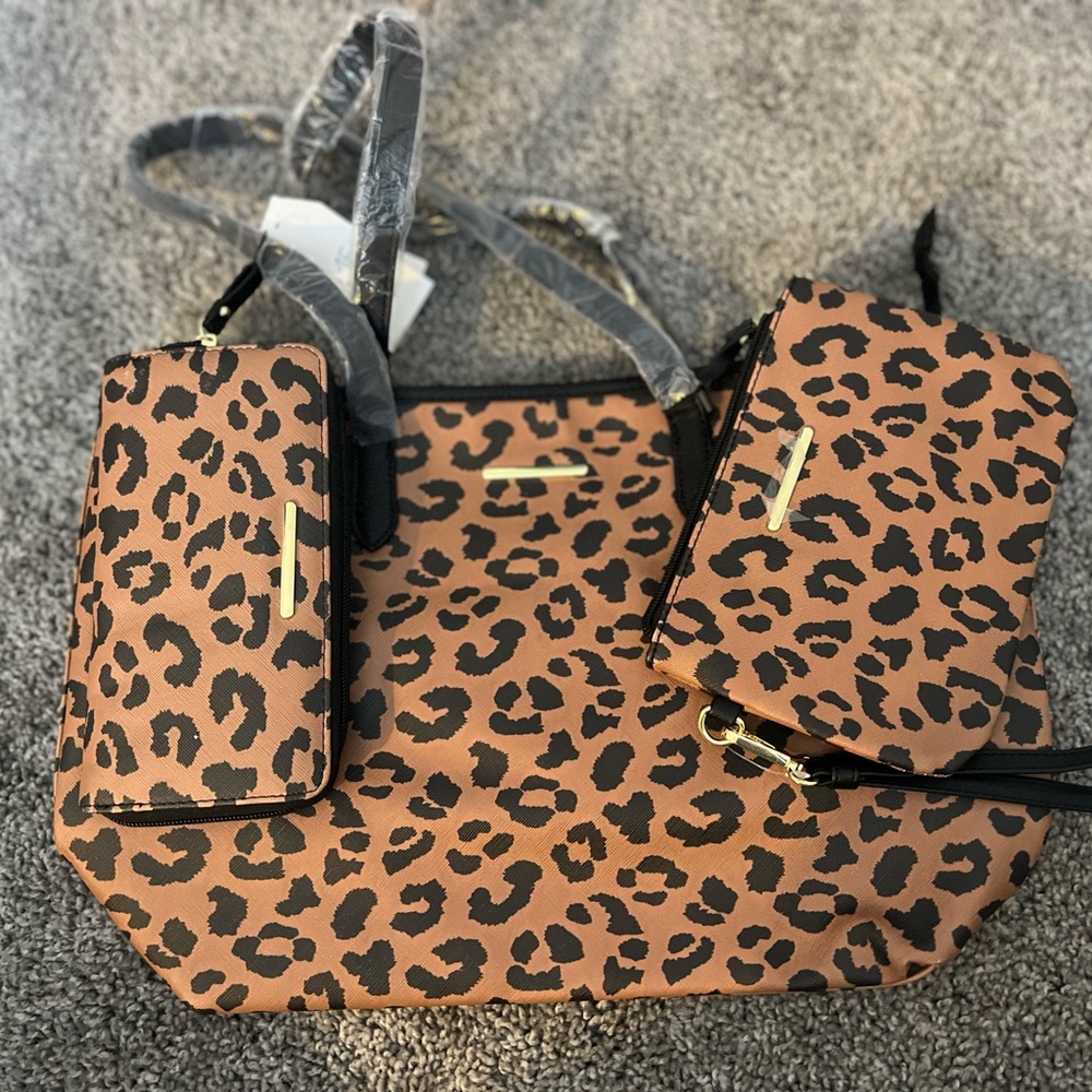 Time and Tru cheetah bag set